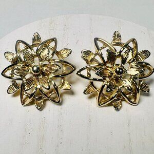 Vtg Sarah Coventry 1962 Bright Gold-Tone Petal Lure Clip-On Earrings Jewelry